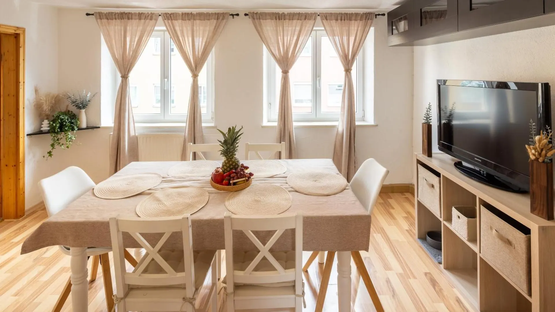 Cozy Central 3 Zimmer Apartment Fuer Bis Zu 8 Gaeste Μέμμινγκεν Γερμανία