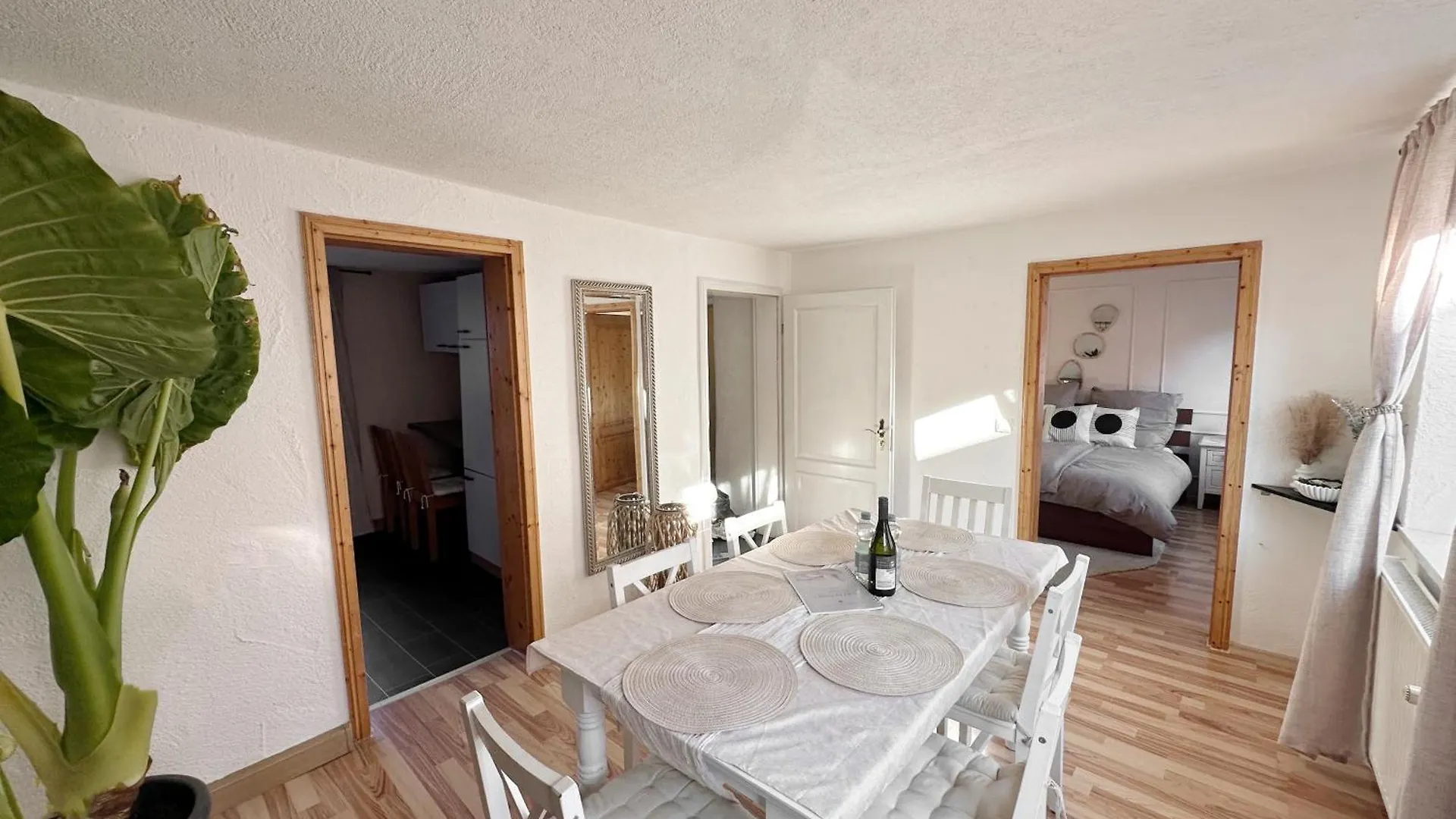 Cozy Central 3 Zimmer Apartment Fuer Bis Zu 8 Gaeste Memmingen Germany